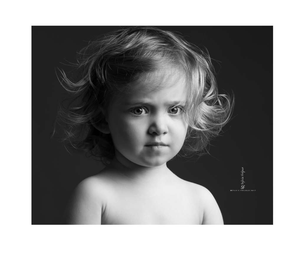 photographe de portrait d'enfant à toulon-emilie4